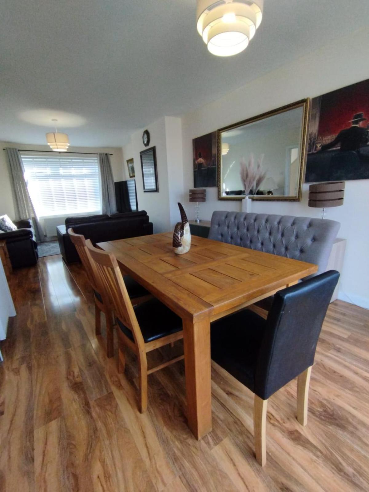 Edinburgh Villa 3 Bed Rooms House In Edinburgh - Private Parking Buitenkant foto